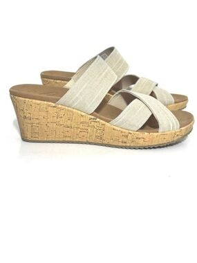Skechers Women’s Size 9 Beverlee Canyon Dangle Slip On Wedge Sandals Natural